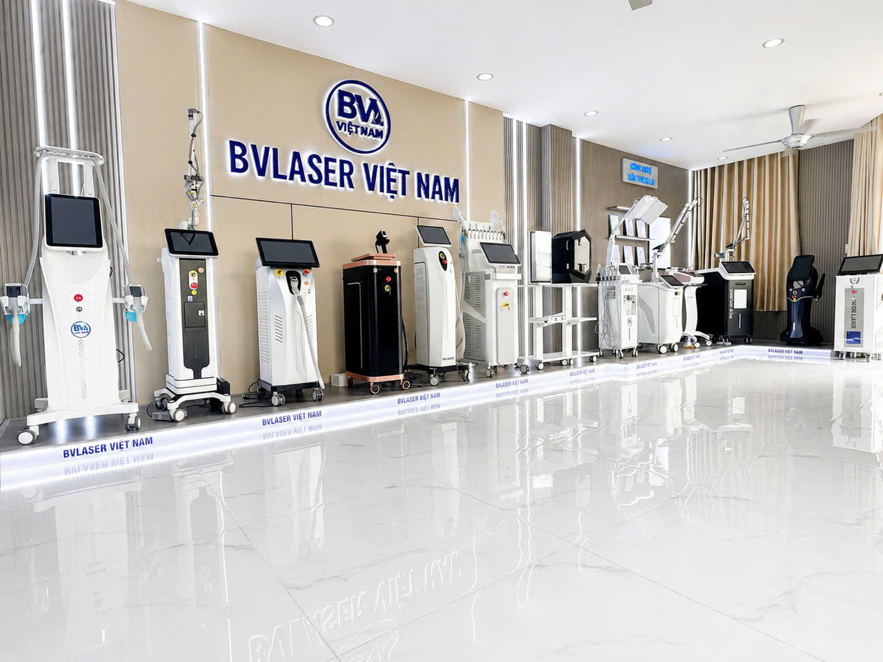 xem máy triệt lông 